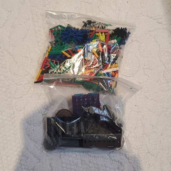 K'NEX 90s Building Toy Connector Piece Pack Non-Specific - Picture 2 of 3